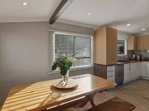 17 Mountain Road, Western Heights