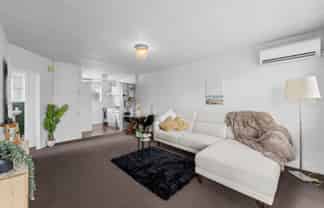 4/40 Leinster Road, Merivale