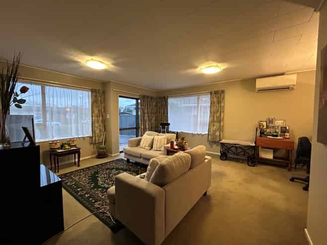 1/5 Somerset Place, Taradale