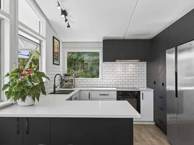 25 Waiwera Place, Merrilands