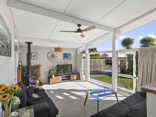 25 Waiwera Place, Merrilands