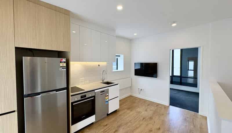 65B/11 Jessie Street (Upstairs), Wellington Central