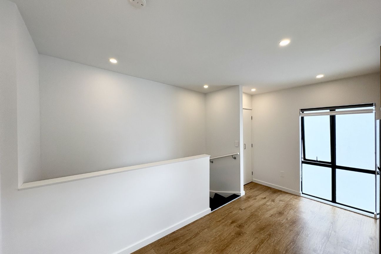 Central City living at it's best - Vista 2