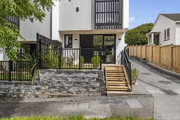 16B Moana Avenue, One Tree Hill