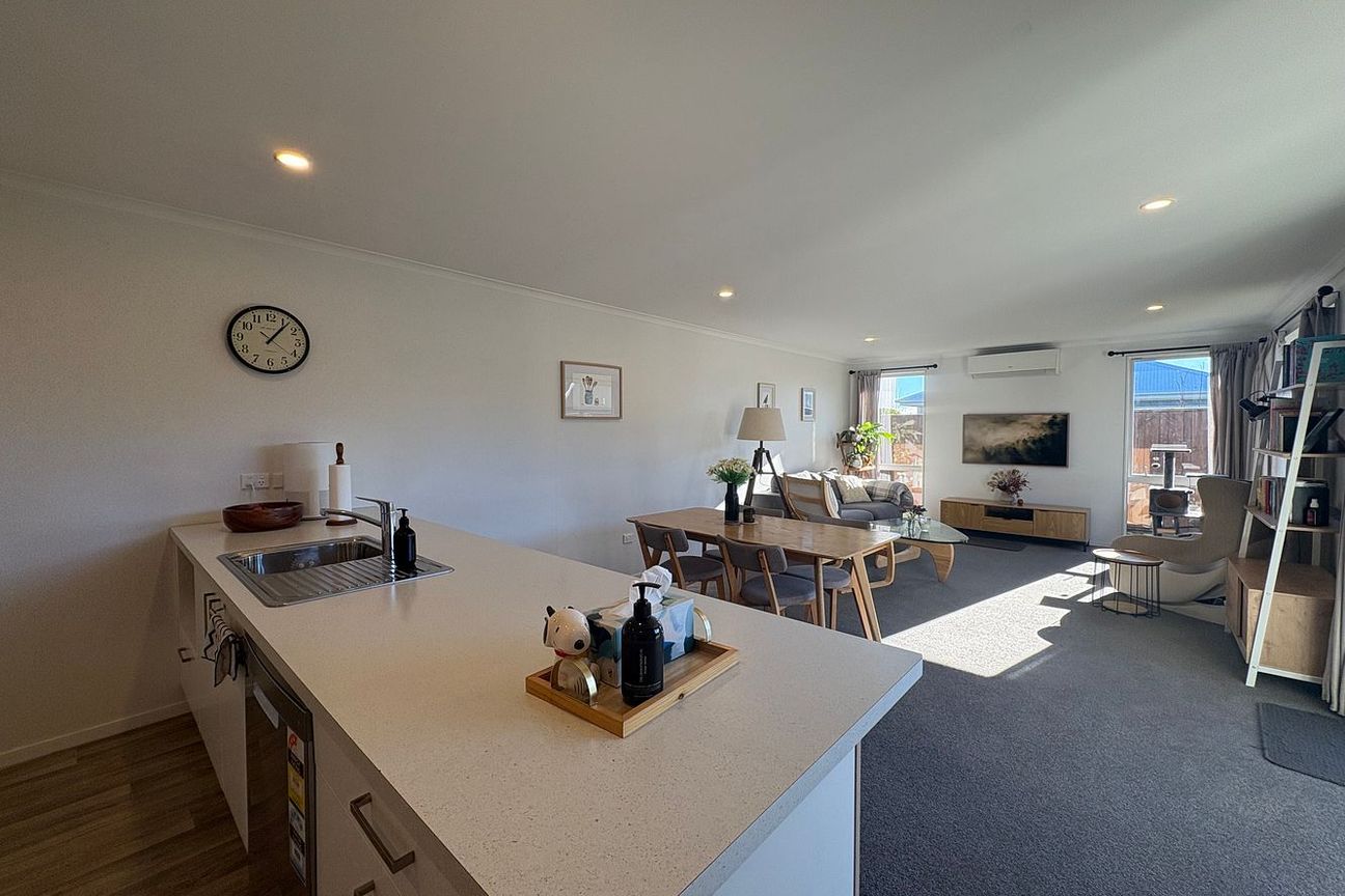 Cute 2-Bedroom Home in Wigram – pohled 2