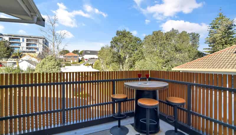 5 Sheath Street, Avenues