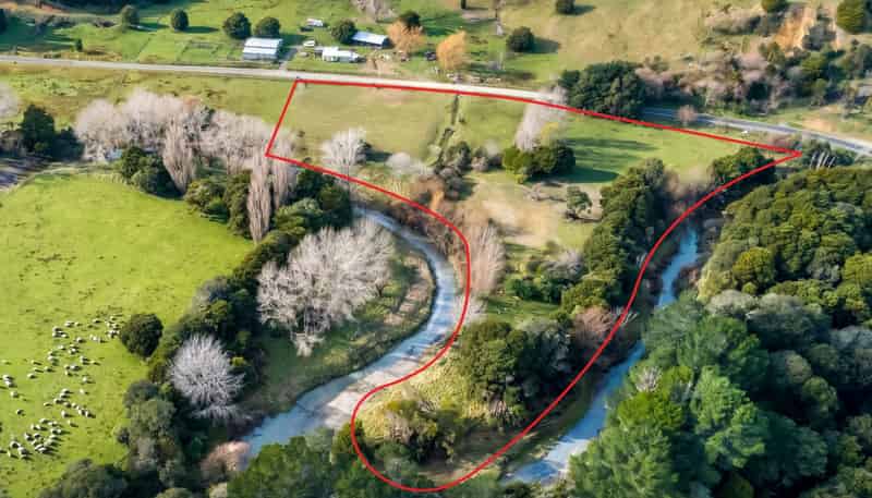 427 Tinui Valley Road, Tinui