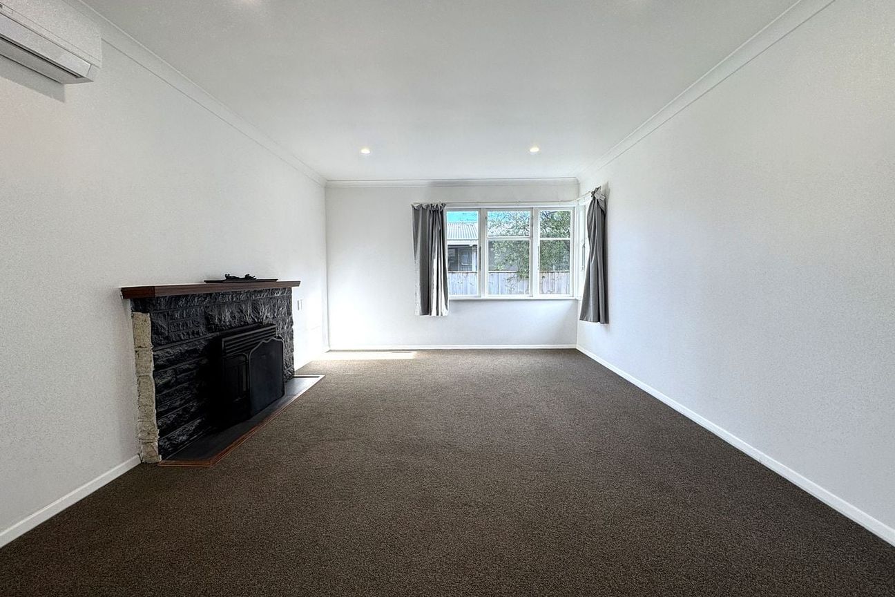 Fully renovated family home in Terrace End – pohled 3