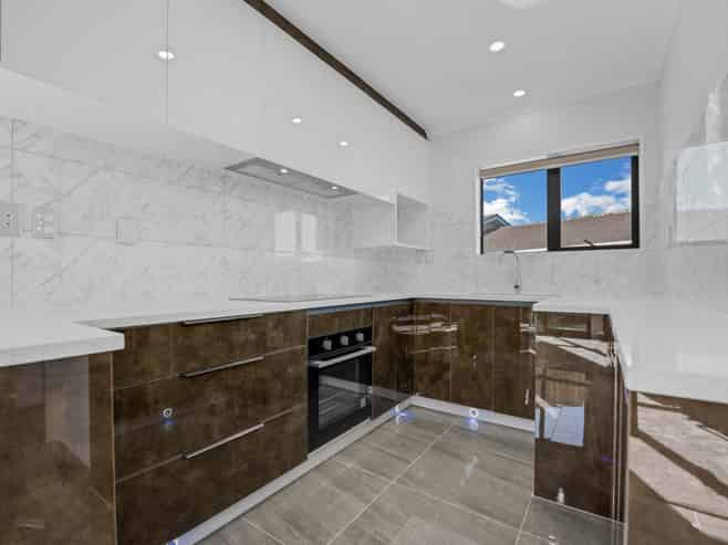 25C Leaver Place, Weymouth