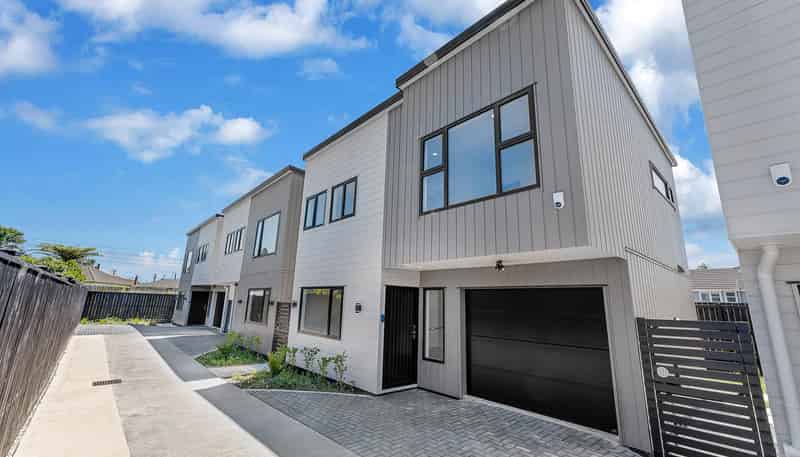 76C Swaffield Road, Papatoetoe