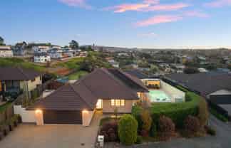 16 Tokerau Crescent, Pukekohe