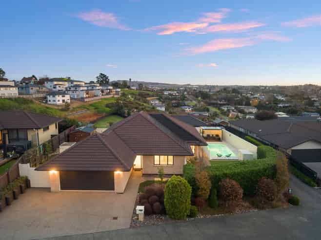 16 Tokerau Crescent, Pukekohe