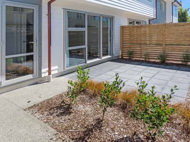3 John Reynolds Square, Belmont