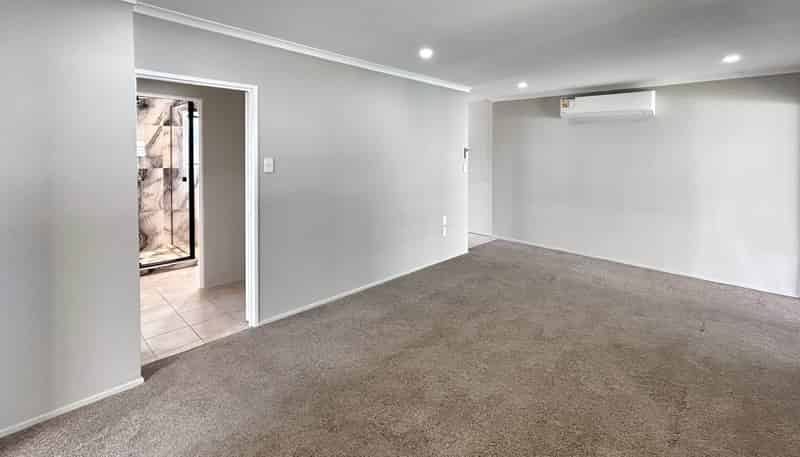 517A Massey Road, Mangere