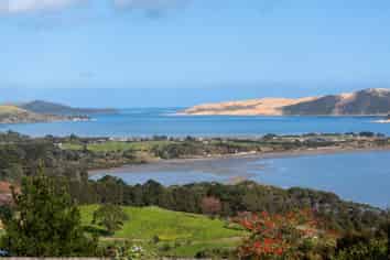 116C Waione Road, OPONONI