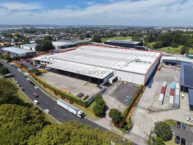 14,900sqm Warehouse + Corporate HQ