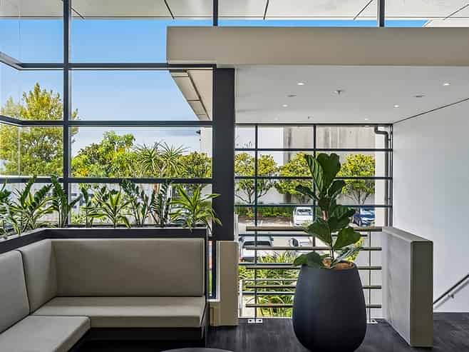 14,900sqm Warehouse + Corporate HQ