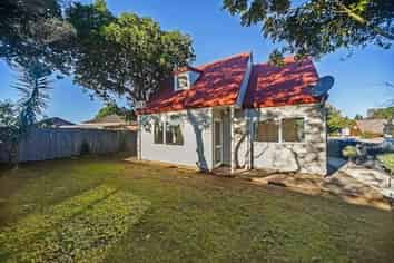 2 Caspian Close, New Lynn
