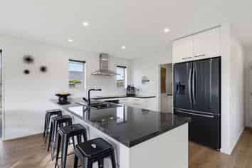 9 Lawrence Drive, Rolleston