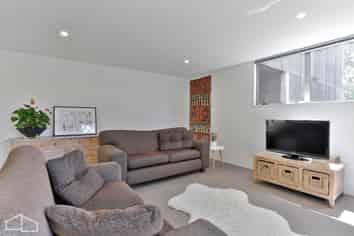 91a Kaurilands Road, Titirangi