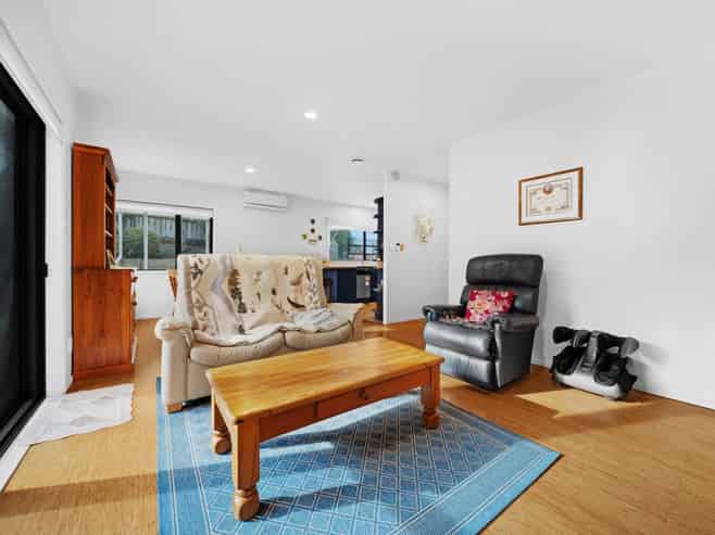 1/19 Howe Street, Howick