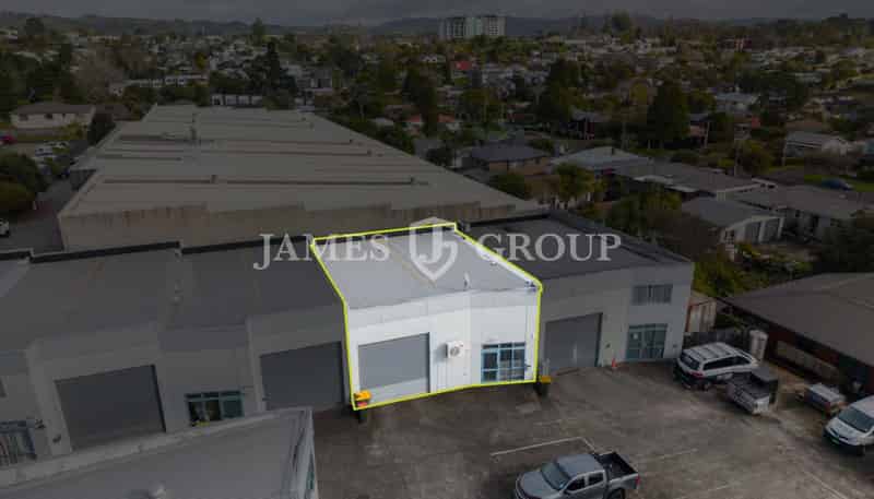 J/9 Westech Place, Glen Eden