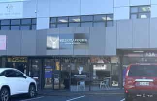 67M² FIRST-FLOOR OFFICE IN ROSEDALE
