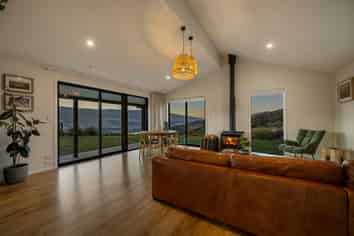 147 Pigeon Rock Road, Cromwell