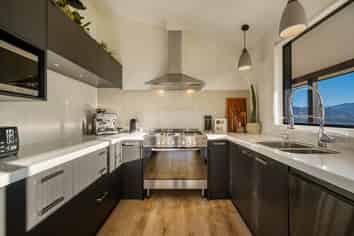 147 Pigeon Rock Road, Cromwell