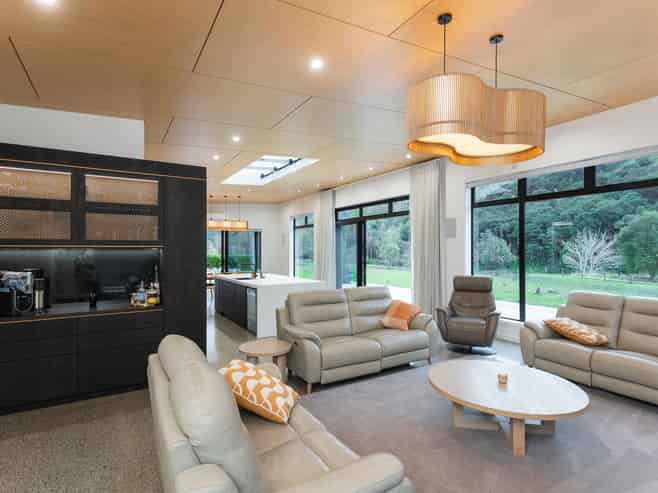 671 Riverside Road, Matokitoki
