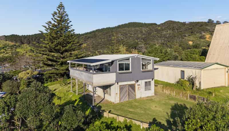 14 Ocean View Road, Port Waikato