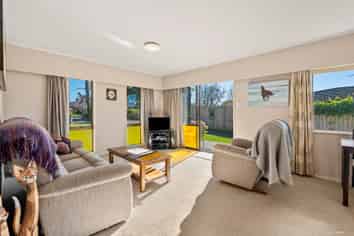 1/4 Revell Court, Pukekohe