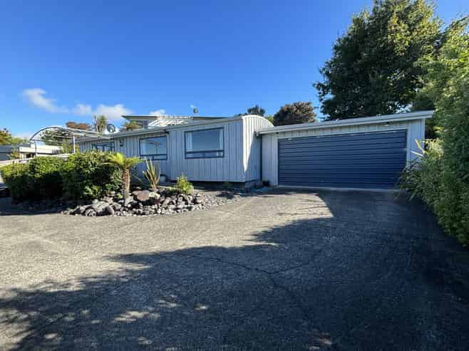 2/15 Mansell Road, Nukuhau