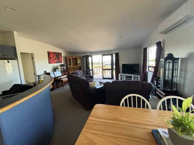 2/15 Mansell Road, Nukuhau
