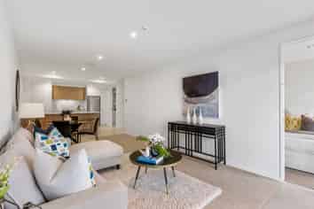 13/17 Link Crescent, Stanmore Bay