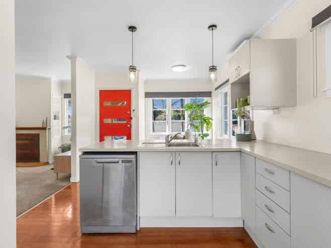 172 Western Hills Drive, KENSINGTON