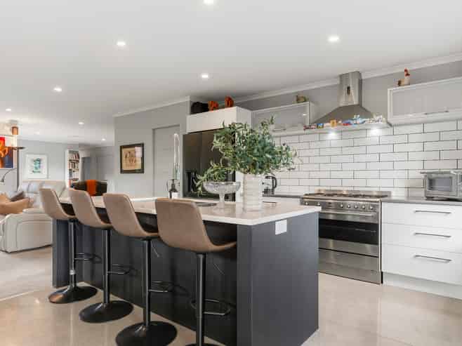 3 Ellesmere Close, Pyes Pa