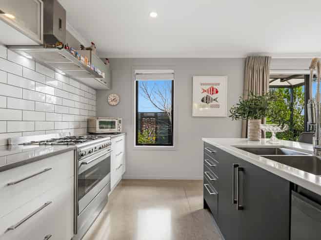 3 Ellesmere Close, Pyes Pa