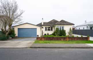 819 Francis Hicks Avenue, Raureka