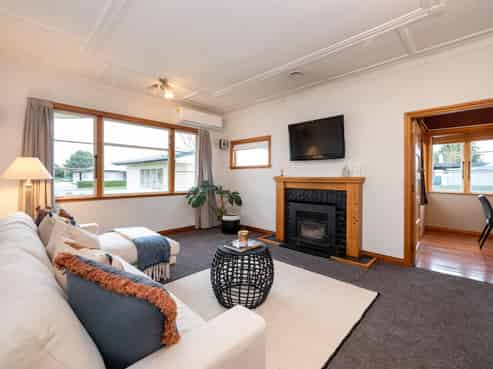 819 Francis Hicks Avenue, Raureka