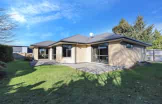 13 Maynard Place, Netherby