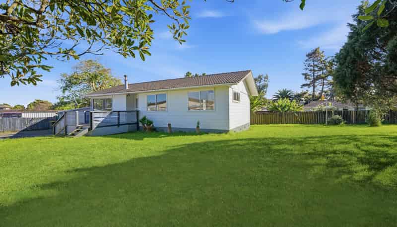 28 Kivell Close, Mangere East
