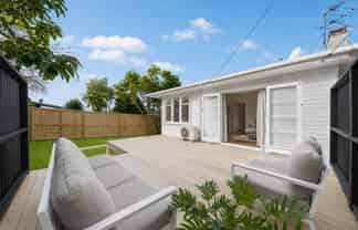 1602A Great North Road, Avondale