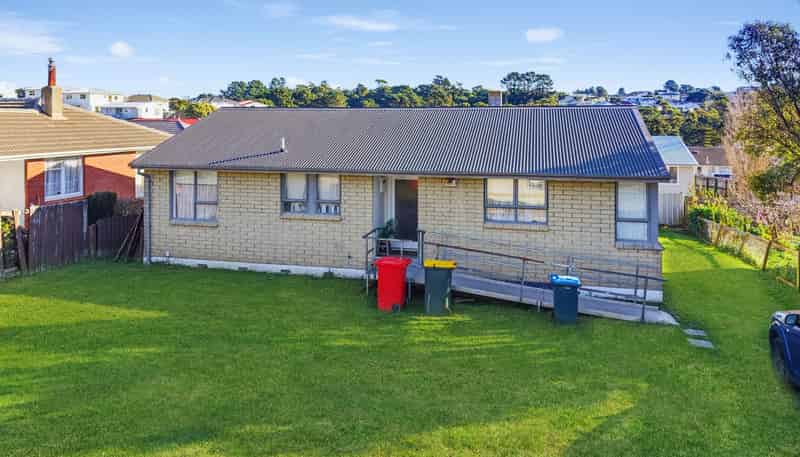 347 Warspite Ave, Waitangirua