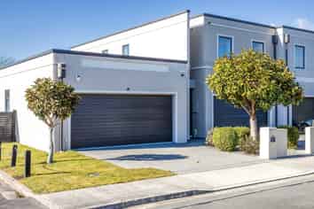 58 Country Club Terrace, Northwood