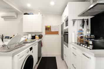 B/66 MacLaggan Street, Dunedin Central