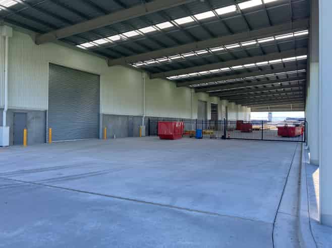 Brand New - High-Stud with Breezeway Warehouse