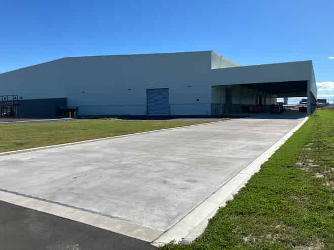 Brand New - High-Stud with Breezeway Warehouse