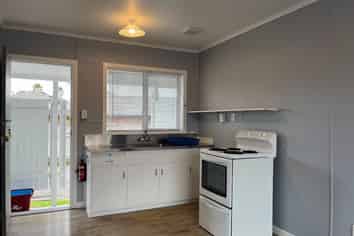 2/150 One Tree Point Road, One Tree Point