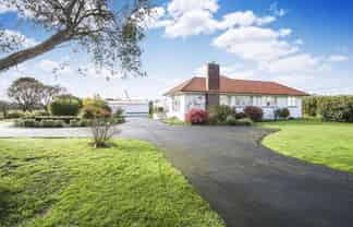 1306 Dairy Flat, Dairy Flat